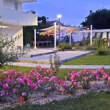 Domitys Les Pagelles Aparthotel Toulouse Bagian luar foto
