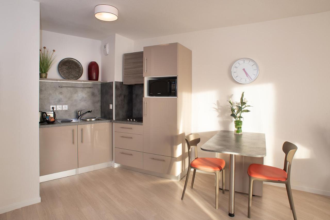 Domitys Les Pagelles Aparthotel Toulouse Bagian luar foto