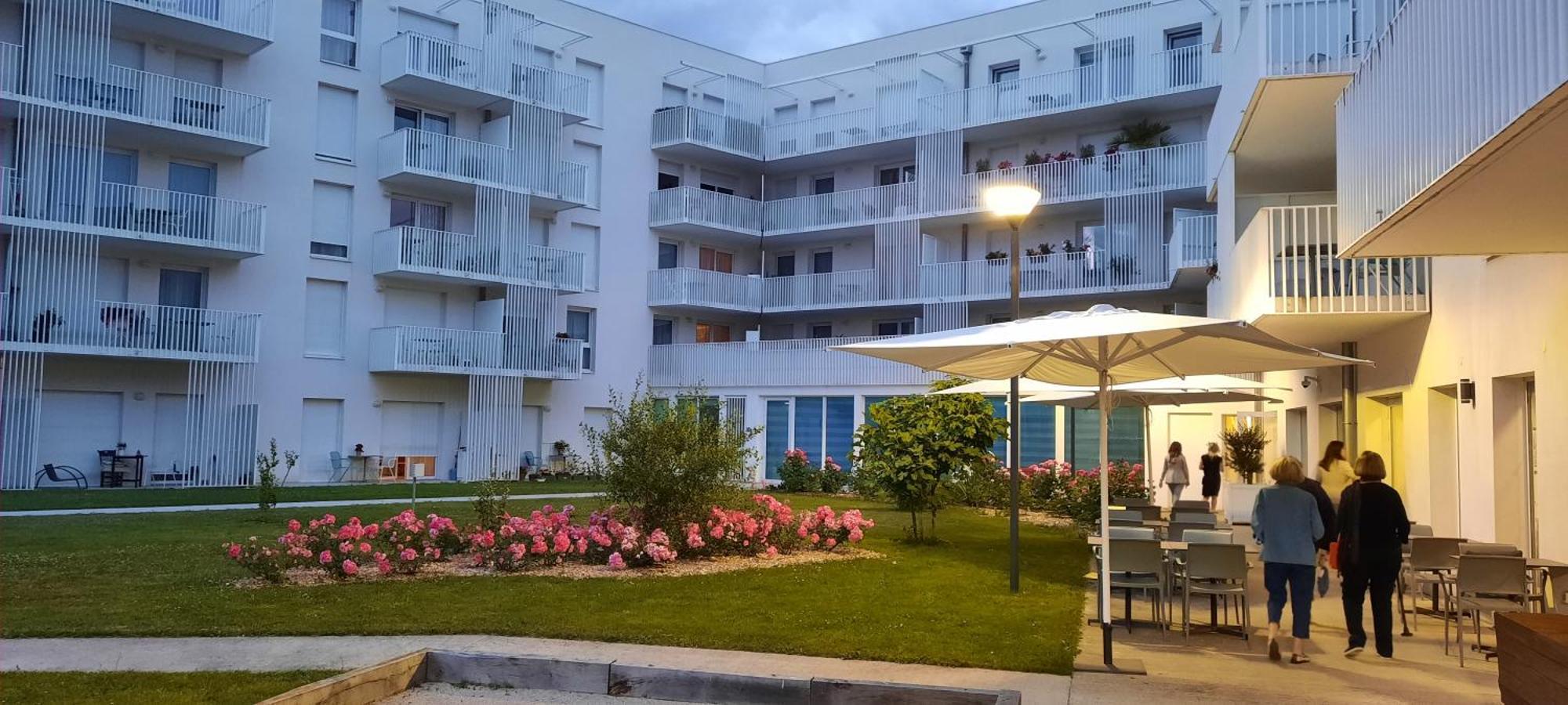 Domitys Les Pagelles Aparthotel Toulouse Bagian luar foto