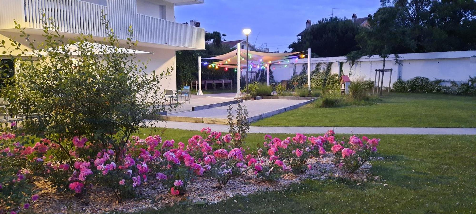Domitys Les Pagelles Aparthotel Toulouse Bagian luar foto